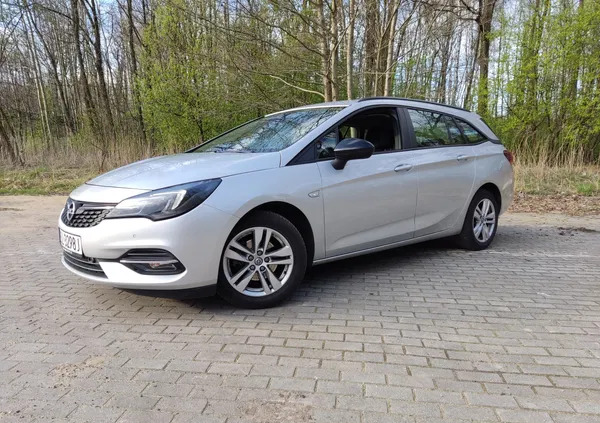 opel Opel Astra cena 58999 przebieg: 57000, rok produkcji 2021 z Sompolno